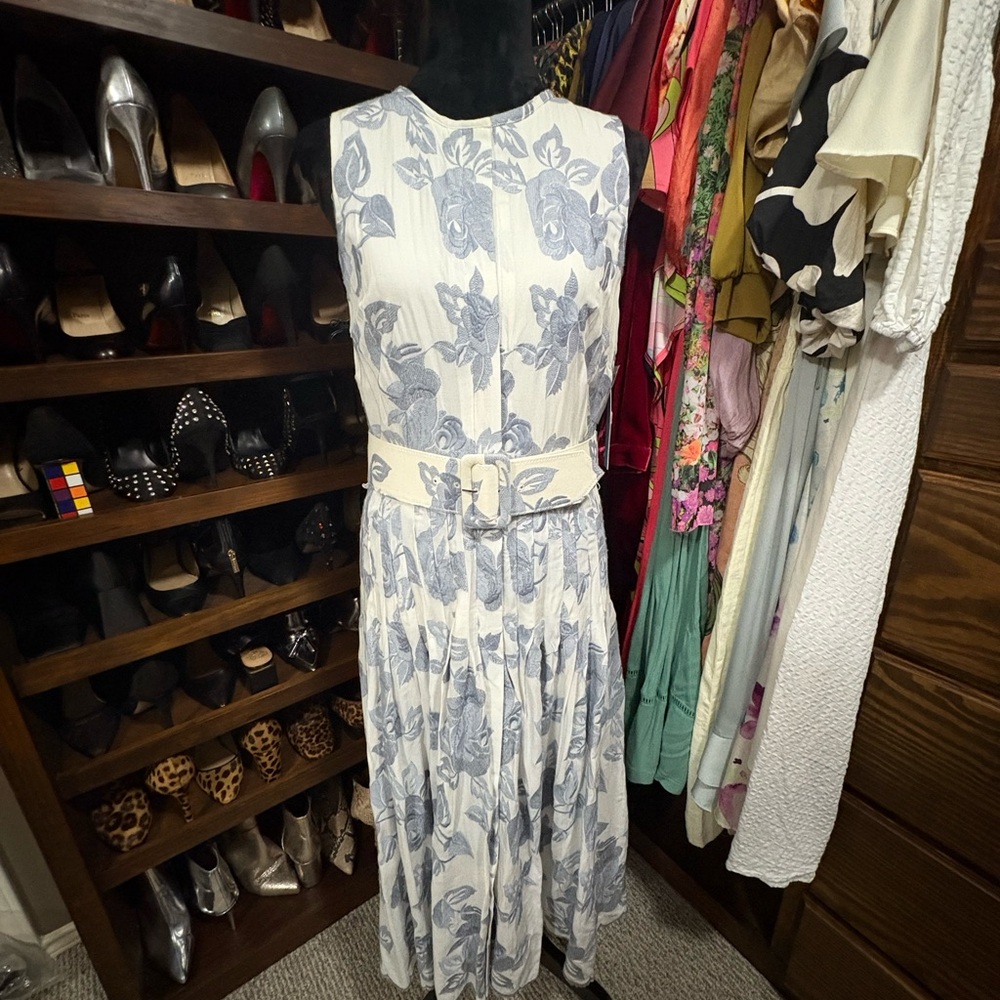 NWT- Floral Print Sleeveless Dress - Blue and White